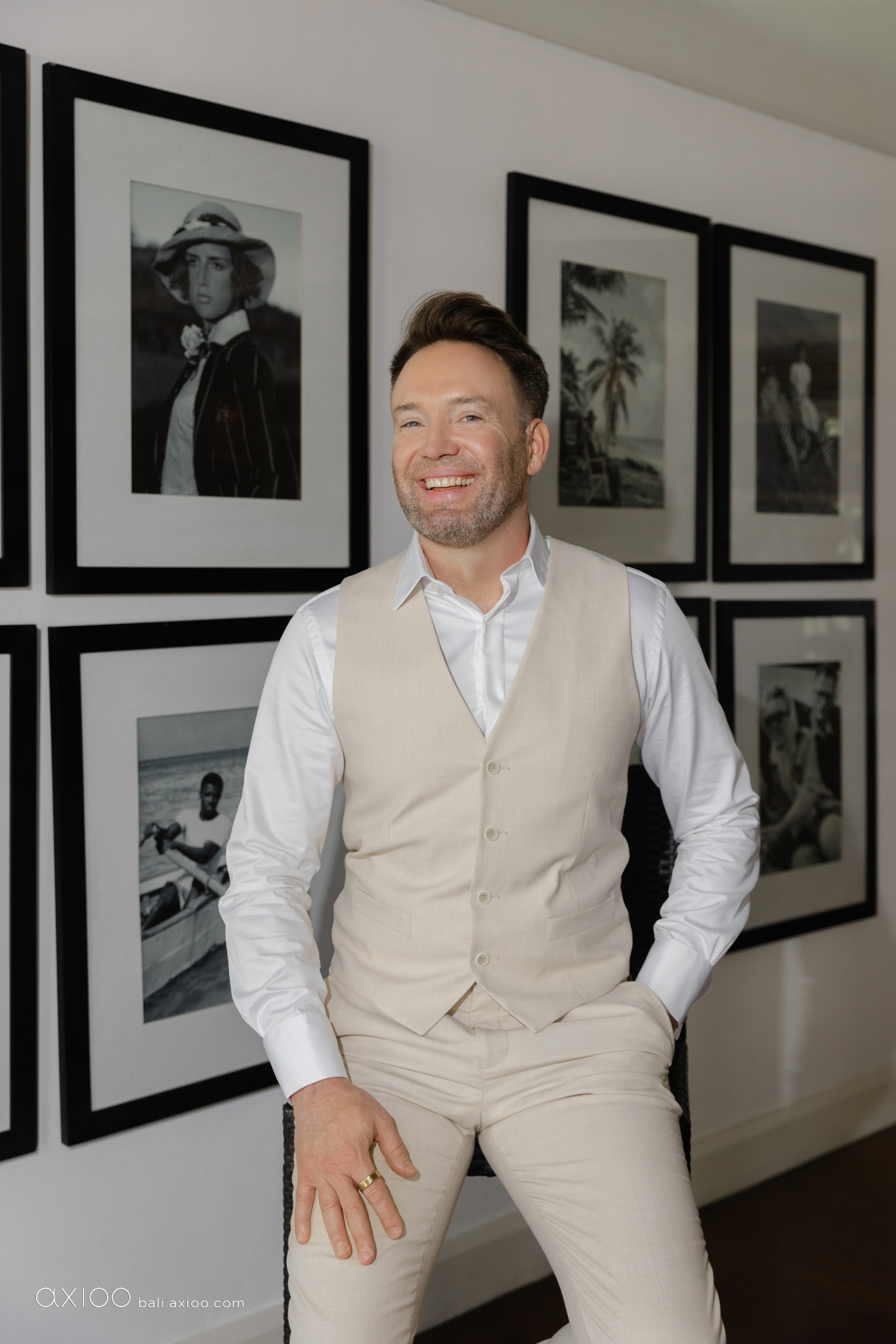 Axioo: A Universe of Love